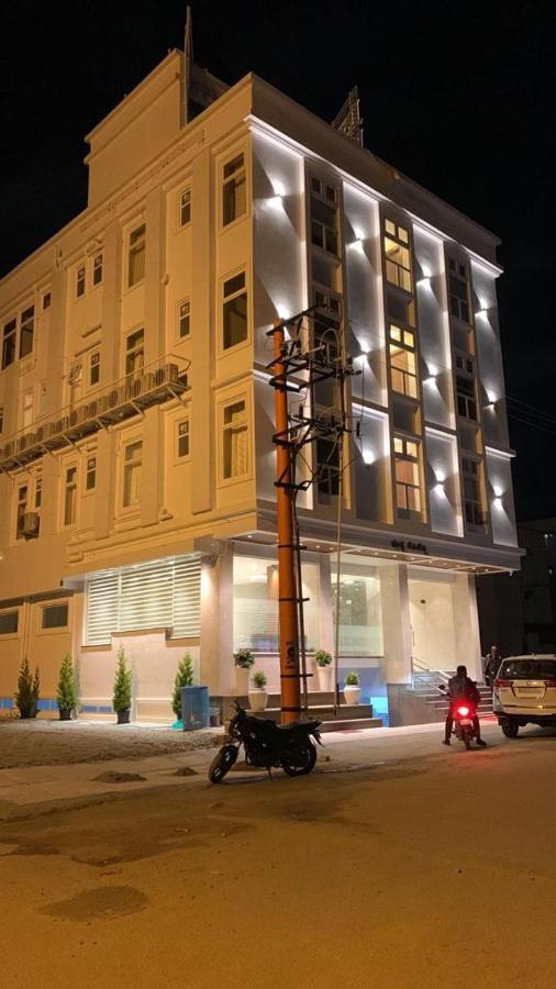 Hotel Jesta Residency Hassan Exterior foto