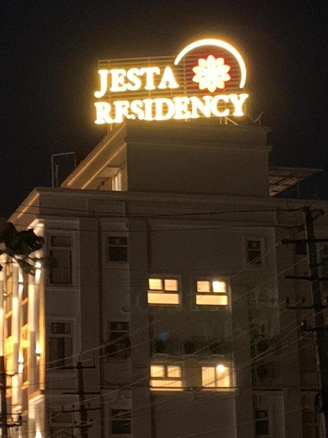 Hotel Jesta Residency Hassan Exterior foto